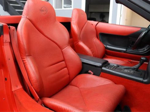Used 1995 Chevrolet Corvette Coupe RWD image 9