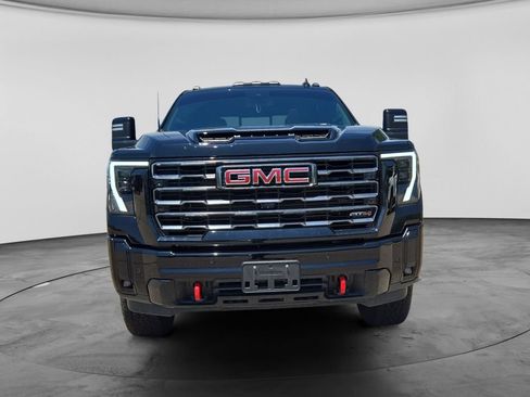 Used 2025 GMC Sierra 2500 AT4 AWD/4WD image 4