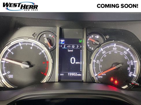 Used 2024 Toyota 4Runner TRD Off-Road Premium w/ Moonroof Package AWD/4WD image 1