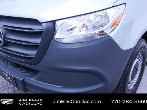 Used 2024 Mercedes-Benz Sprinter 2500 image 24