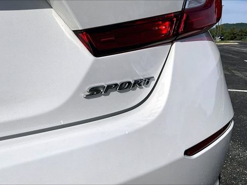 Used 2018 Honda Accord Sport image 24