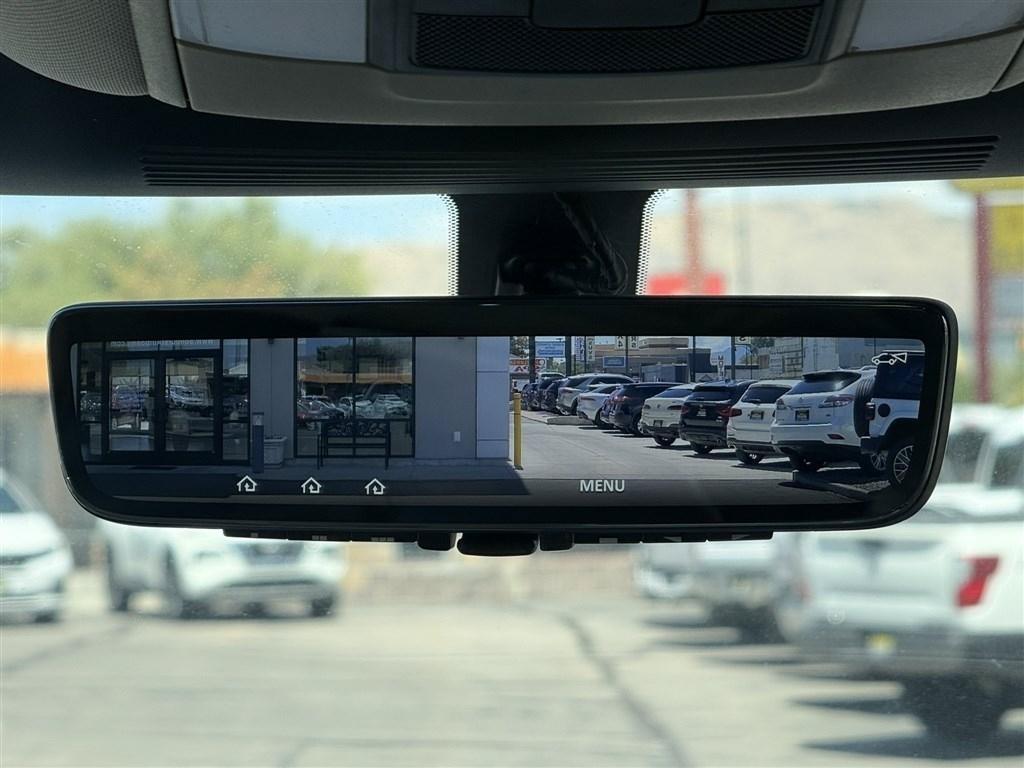 Used 2023 INFINITI QX60 Luxe w/ Vision Package AWD/4WD image 39