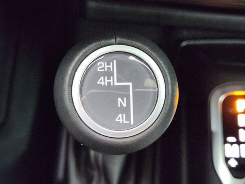 Used 2025 Jeep Gladiator Sport AWD/4WD image 20