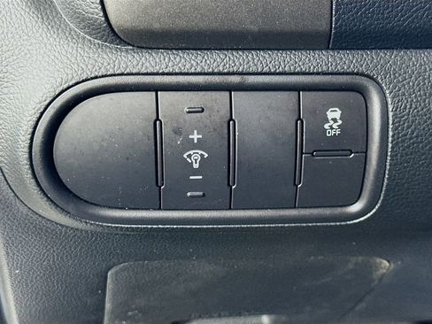 Used 2017 Kia Forte LX FWD image 20