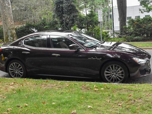 Used 2019 Maserati Ghibli image 11