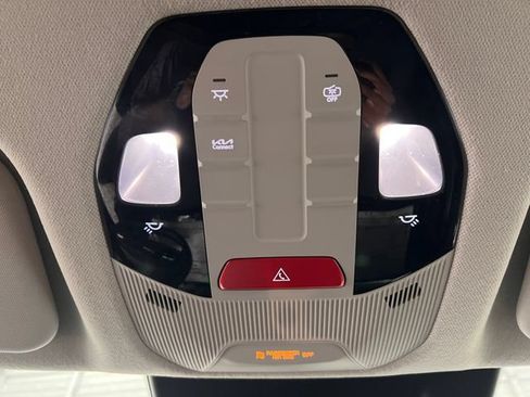 Used 2025 Kia K4 FWD image 42
