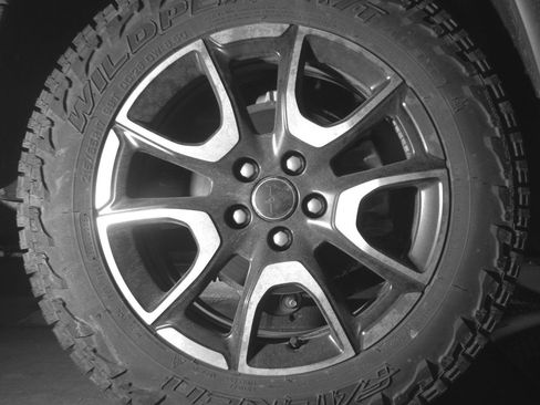 Used 2025 Jeep Compass Trailhawk AWD/4WD image 15