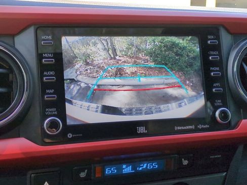 Certified 2020 Toyota Tacoma TRD Off-Road image 21