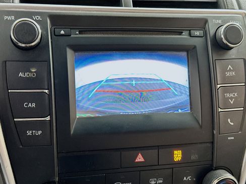 Used 2015 Toyota Camry LE FWD image 22