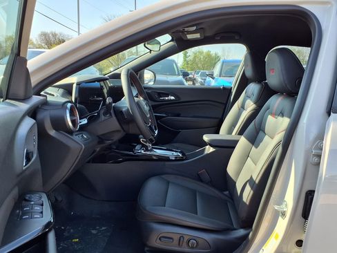 New 2026 Chevrolet Trax RS w/ Driver Confidence Package FWD image 13