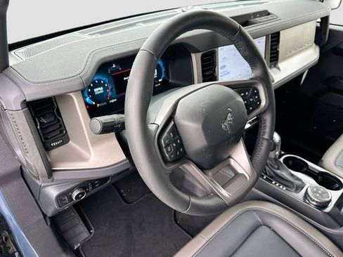 New 2025 Ford Bronco Outer Banks image 6