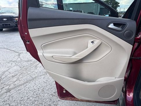 Used 2015 Ford Escape SE w/ Equipment Group 201A AWD/4WD image 18