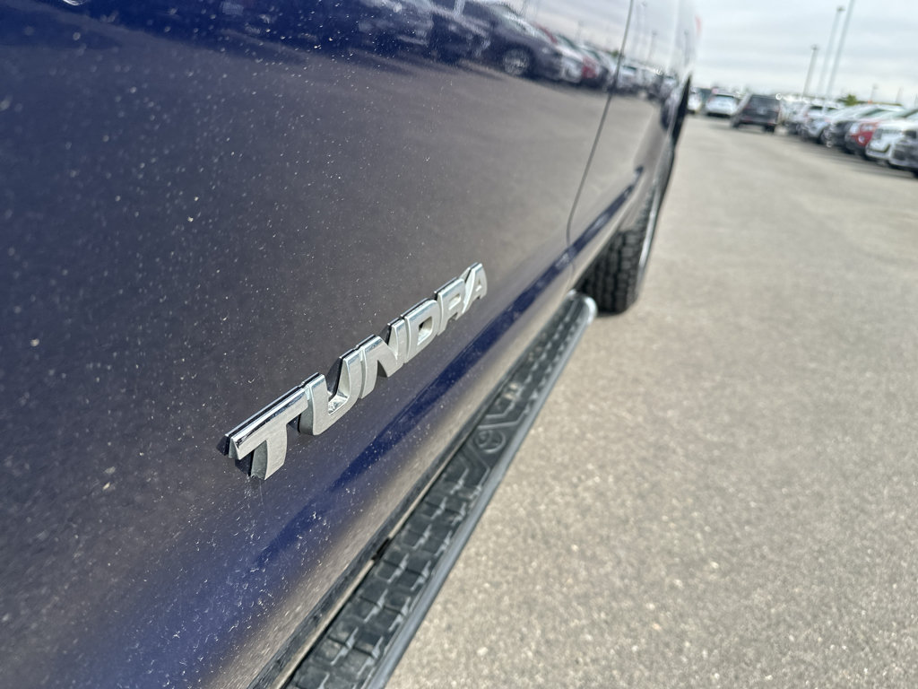 Used 2011 Toyota Tundra 4x4 Double Cab w/ Tow Pkg image 10
