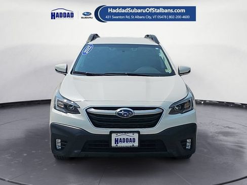 Used 2022 Subaru Outback Premium AWD/4WD image 8