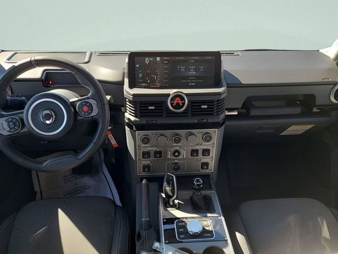 Used 2024 INEOS Grenadier image 2