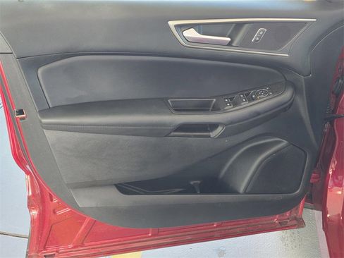 Used 2022 Ford Edge SEL w/ Convenience Package image 30