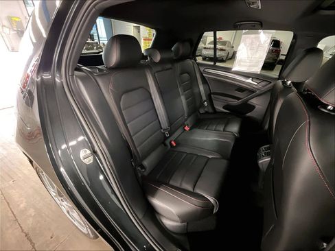 Used 2017 Volkswagen GTI Autobahn FWD image 27