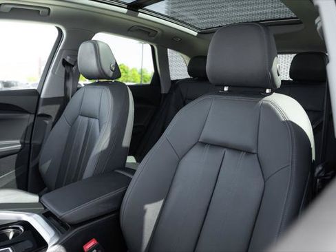Certified 2025 Audi Q5 Premium w/ Premium Plus AWD/4WD image 24