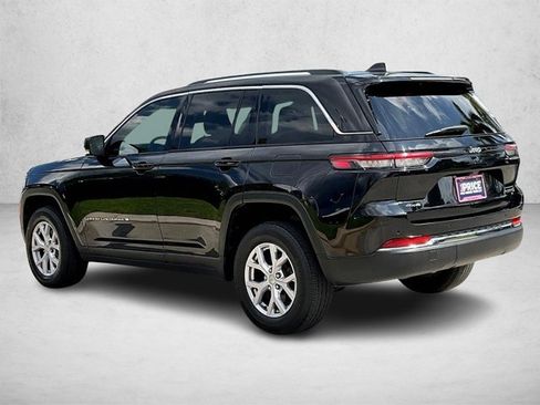 Used 2022 Jeep Grand Cherokee Limited AWD/4WD image 13