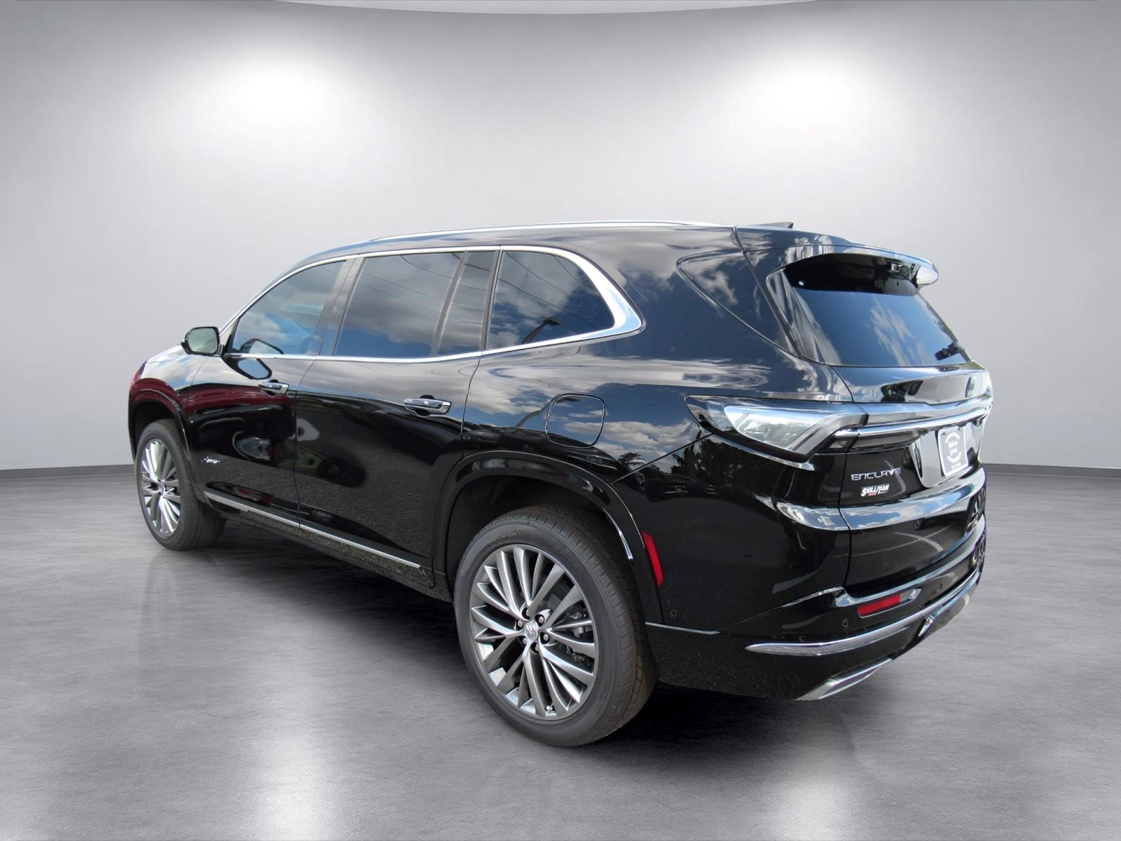 New 2026 Buick Enclave Avenir w/ Super Cruise Package FWD image 5