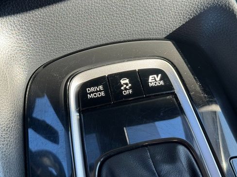 Used 2022 Toyota Corolla LE image 20