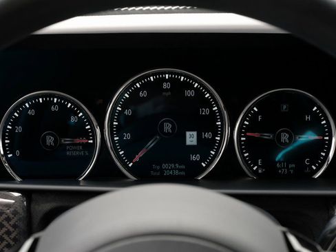 Used 2022 Rolls-Royce Cullinan Black Badge AWD/4WD image 17