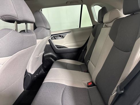 Used 2025 Toyota RAV4 XLE w/ Convenience Package FWD image 25