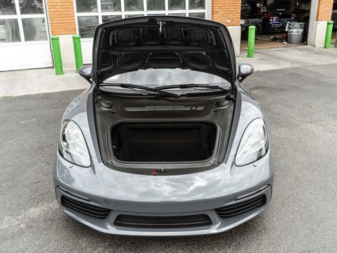 Used 2018 Porsche 718 Cayman RWD image 23