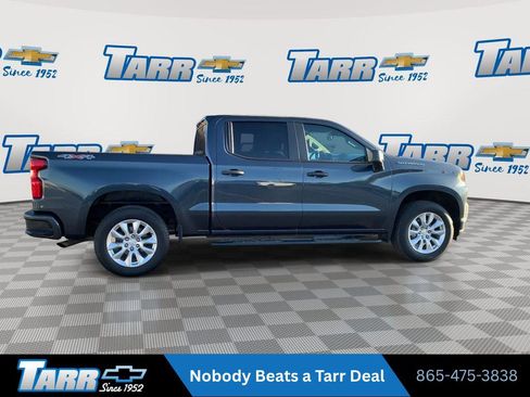 Used 2022 Chevrolet Silverado 1500 Custom AWD/4WD image 9