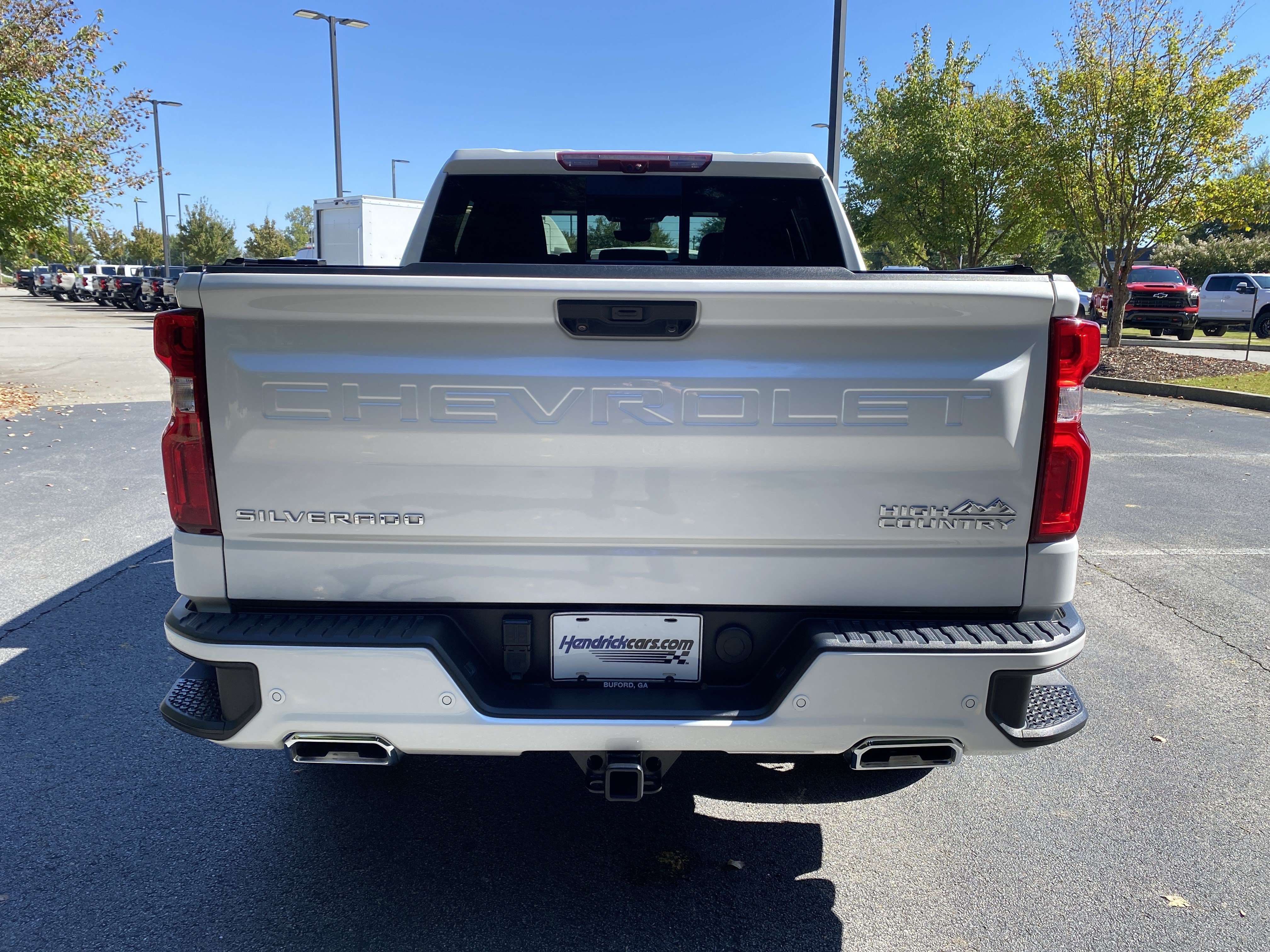 Used 2023 Chevrolet Silverado 1500 High Country w/ High Country Premium Package AWD/4WD image 8