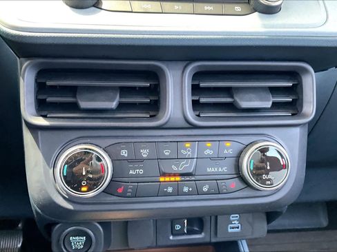 Used 2022 Ford Maverick Lariat w/ Lariat Luxury Package AWD/4WD image 15