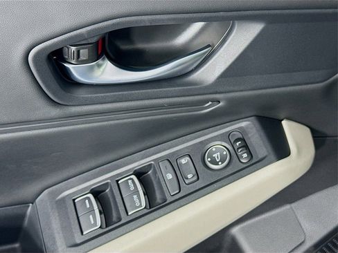 Certified 2025 Honda Accord SE image 28