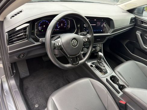 Used 2019 Volkswagen Jetta SEL FWD image 4