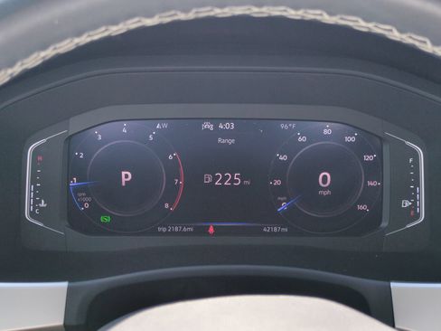 Used 2023 Volkswagen Atlas Cross Sport SE FWD image 21