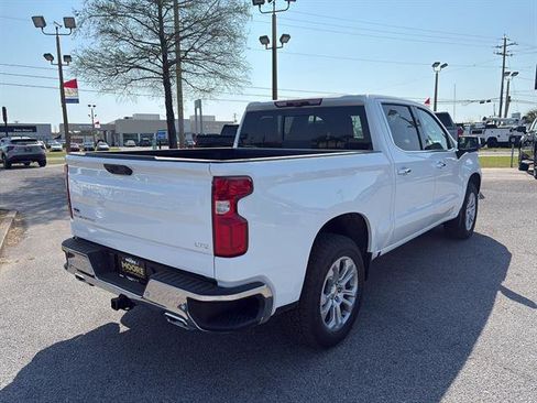 New 2026 Chevrolet Silverado 1500 LTZ w/ LTZ Premium Package AWD/4WD image 7