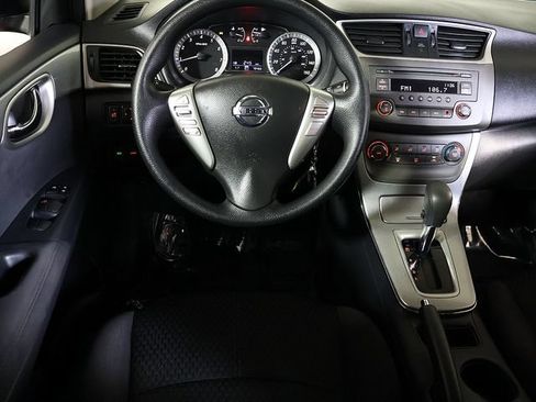 Used 2014 Nissan Sentra SR FWD image 3