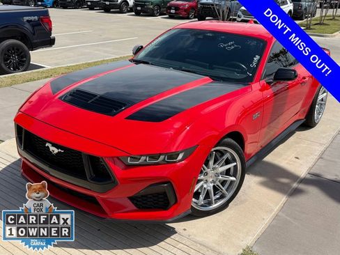 Used 2024 Ford Mustang GT RWD image 2