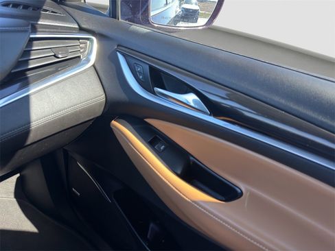 Used 2019 Buick Enclave Premium w/ Trailering Package, 5000 lbs. image 16