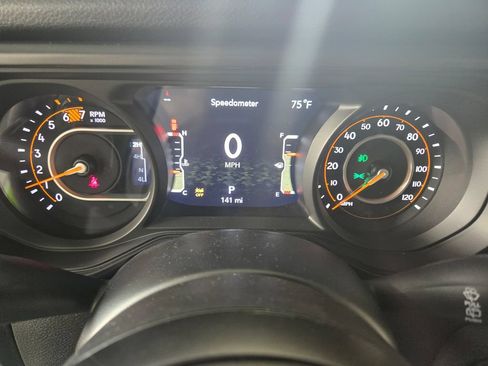 Used 2025 Jeep Wrangler Unlimited Sport AWD/4WD image 7