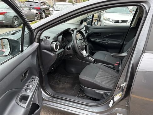 Used 2020 Nissan Versa S FWD image 23