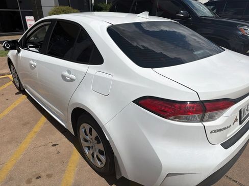 Used 2024 Toyota Corolla LE FWD image 2
