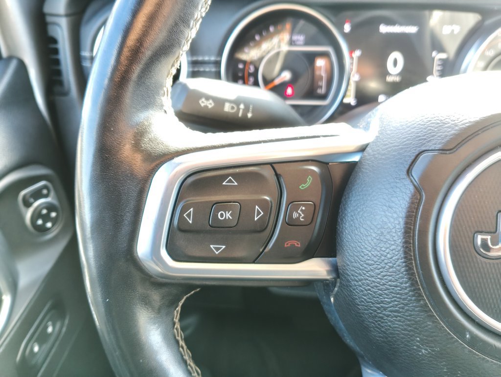 Used 2020 Jeep Wrangler Unlimited Sahara AWD/4WD image 15