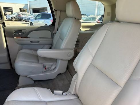 Used 2012 Chevrolet Tahoe LTZ AWD/4WD image 22