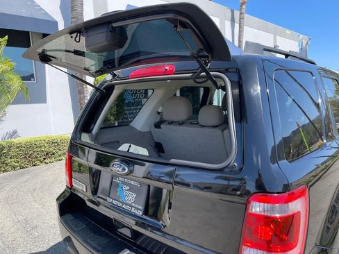 Used 2012 Ford Escape XLT FWD image 10