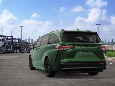 New 2026 Toyota Sienna XLE Woodland Edition AWD/4WD image 7