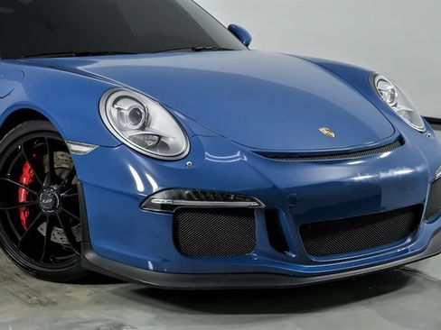 Used 2015 Porsche 911 GT3 RWD image 3