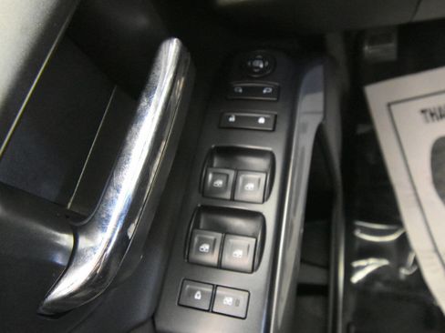 Used 2018 Chevrolet Silverado 1500 LT w/ All Star Edition image 35