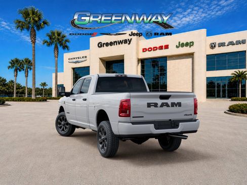 New 2026 RAM 3500 Big Horn AWD/4WD image 3