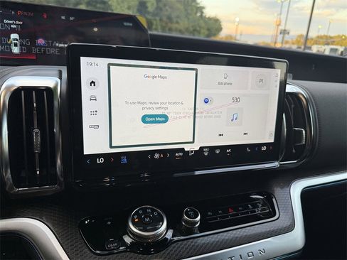 New 2025 Ford Expedition Max Platinum w/ Stealth Performance Package image 28