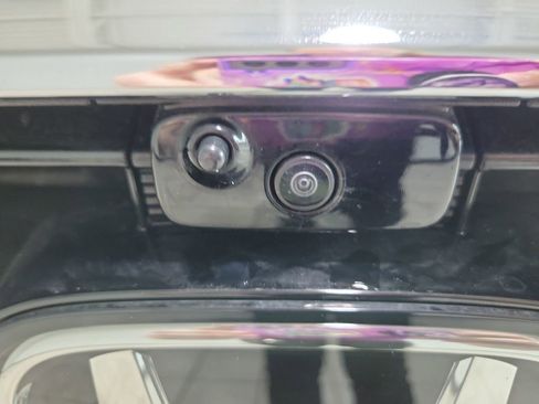 Used 2023 Honda Pilot Elite image 25